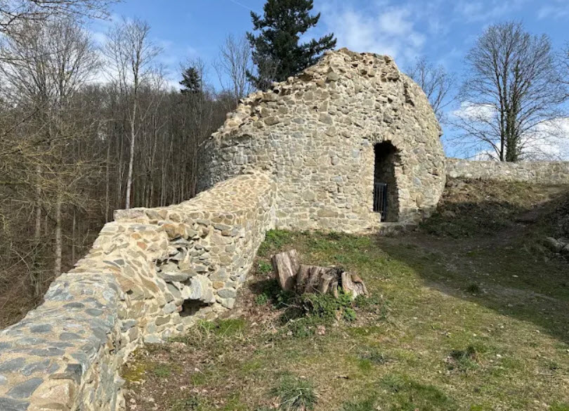 Burgruine Hohenberneck, Germany